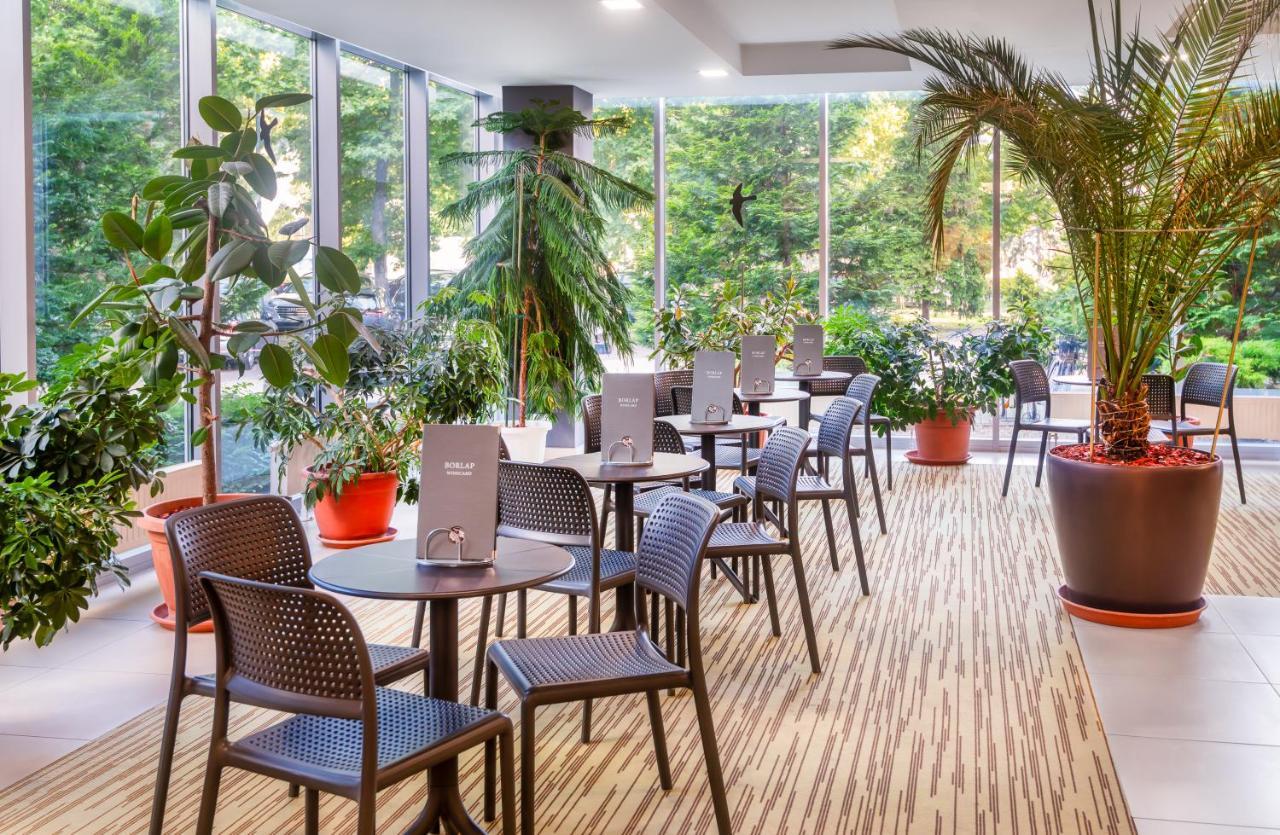 Hunguest Hotel Gyula Exterior foto